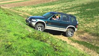 Kia Sportage 20 Off Road [upl. by Garnet]