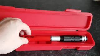 Teng Tools 38 torque wrench [upl. by Vallo]