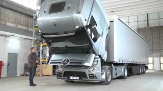 Der neue MB Actros MP4 1423  Fahrerhaus kippen  Video Oeni [upl. by Huba]