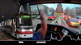 Předvánoční kolečko s jezevčíkem K3RN na lince 5 🚋 Cab view tram Brno [upl. by Adnofal73]