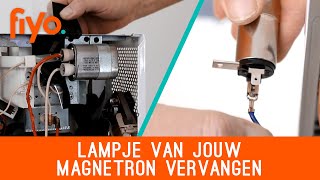 Lampje van jouw magnetron vervangen [upl. by Ynafets333]