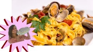 Tagliolini allUovo con le Vongole  Le Ricette di Alice [upl. by Nanreik]