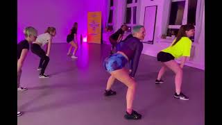 Oh Shhh  Isi WATCH MI STEP Twerk Workshop in Leipzig Germany  März 2022 [upl. by Llennoc]