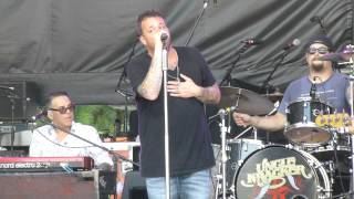 Uncle Kracker  quotDrift Awayquot quotSmilequot amp quotAll Summer Longquot Live at The Innsbrook Pavilion on 73014 [upl. by Annadroj]