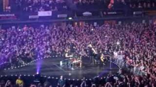 Nickelback Live Wembley 2010  Rockstar [upl. by Wehtta]