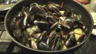 Zuppetta di cozze alla cilentana video ricetta n° 004 [upl. by Ielak]