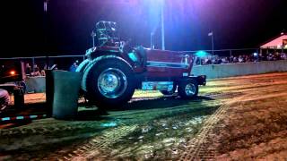 Tractor Pulling quotPositive Groundquot IH 3688 [upl. by Yablon]