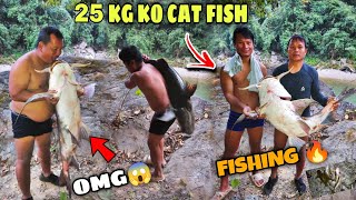 25Kg Ko Big Cat FishGoch maxaठेड माछो In Rapti RiverAhile Samako Sabai Vanda Dherei Maxa Mariyo [upl. by Kcirtap]