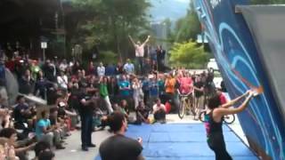 Elise Sethna New world record dyno jump at climbing competition Squamish BC [upl. by Geoffrey]