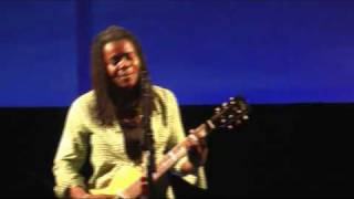 Tracy Chapman Live  Give me one reason  Munich [upl. by Eilak]