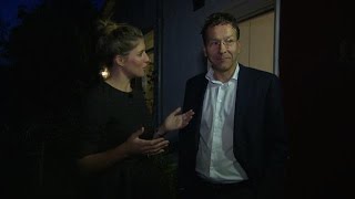 Marieke loopt een dag mee met Minister Dijsselbloem  RTL LATE NIGHT [upl. by Nwahser]