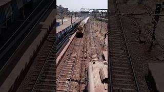 Shunting Engine hauling Empty LHB Coaches mumbai indianrailways trending wds6 dieselengine [upl. by Flodnar]