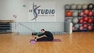 paschimottanasana  détendre le dos en 5 minutes [upl. by Letsirc]