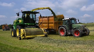 Silage 2024  Lifting Grass with John Deere 8600i and Case IH Fendt amp John Deere 6210R [upl. by Maffa]