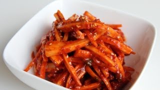 Dorajimuchim Spicy bellflower root 도라지무침 [upl. by Nelia]