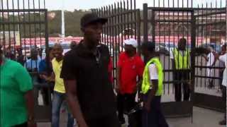 Usain Bolt  Not Recognised amp Locked Out By Guard [upl. by Diandre]