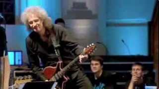 Gimme Some Lovin Brian May amp Elio Pace Weekend Wogan 15082010 [upl. by Aracahs]