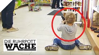 Spielzeugwaffe feuert plötzlich ab Polizisten und Kind in Schock  Die Ruhrpottwache  SAT1 TV [upl. by Aleiram]