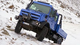 Mercedes UNIMOG U – Snow OFFROAD Driving [upl. by Burdelle]