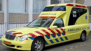 Rubberen Robbie  de Ambulance [upl. by Lisbeth]