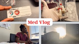 Med Vlog Wie führt man eine Bluttransfusion durch [upl. by Ful]