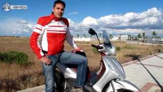 Videoprueba Piaggio Beverly Sport Touring 350 ABS  Arpem EU 2013 [upl. by Gnohc]