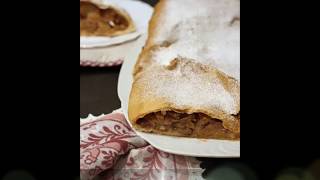 Strudel di mele ricetta originale altoatesina della Malga Aloch [upl. by Aicilic326]