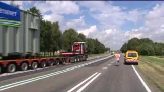 Transformator van 225 ton op transport [upl. by Llenna]