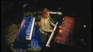 03 tori Amos live  5 12 Weeks  Cornflake Girl [upl. by Selway]