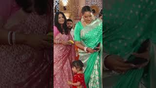 Bipasha Basu daughter Devi VIRAL moment from Durga Puja bipashabasu devi durgapuja [upl. by Neeruam803]