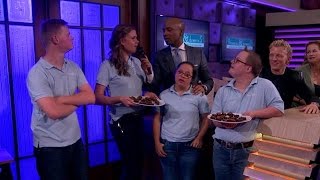 Brownies amp downieS trakteren in RTL Late Night  RTL LATE NIGHT [upl. by Pollack]