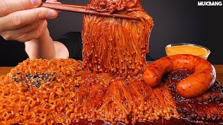 ASMR MUKBANG  Spicy Fire Noodles amp Enoki mushroom Sausage EATING 불닭 버섯 불닭볶음면 킬바사 소세지 소스 퐁당 먹방 [upl. by Adlen261]