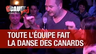 Toute léquipe fait la danse des canards avec la maman de Marion   CCauet sur NRJ [upl. by Masuh604]