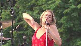 quotSummertimequot LeAnn Rimes 01026 [upl. by Atniuqal]