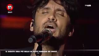 Fabrizio Moro  Sono solo parole  Live dallo stadio Olimpico di Roma  16 giugno 2018 [upl. by Andrey]