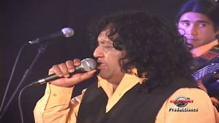 Adrian y Los Dados Negros  Grandes Exitos En Vivo DVD Completo HD [upl. by Sihunn57]