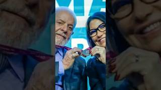 LULA CONDECORA JANJA E XUXA COM MEDALHAS DE HONRA AO MÉRITO e recebe Fortes Críticas por isso lula [upl. by Rico]