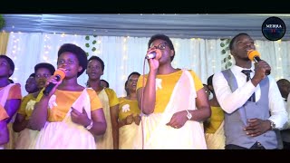 Ku kirengazubaChorale Urwaruka Eglise Pentecôte Nyakabiga [upl. by Florie]