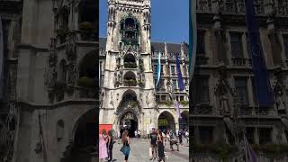 Rathaus  Glockenspiel Marienplatz Munich [upl. by Sumedocin]