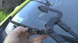 How to replace windscreen wiper  Aygo 107 C1  ValeoMotGum [upl. by Penthea450]