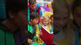 Het Nationale Sinterklaaslied 22 quotSinterklaas Superfanquot sinterklaaslied pietenkidz sint shorts [upl. by Enicul]