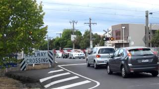 Park St Level Crossing Moonee Ponds [upl. by Andres]