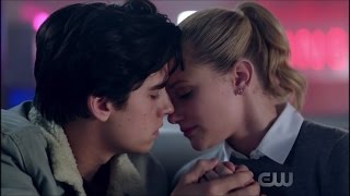 betty amp jughead make up after a fight ・ Bughead  Riverdale 1x10 [upl. by Namhar374]