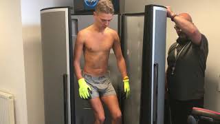 EXPERIENCING CRYOTHERAPY CHAMBER FOR THE FIRST TIME 150 ºC [upl. by Beach]