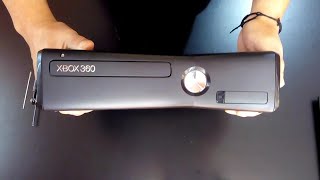 Xbox 360 Slim  Limpieza en Casa y Aceleración del Ventilador al Full [upl. by Haonam142]