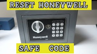 How to Reset HoneyWell Safe Code [upl. by Aynik]