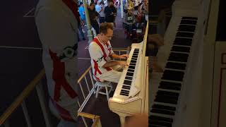 Caseys Corner Piano Player viral piano magickingdom disney themepark travel [upl. by Meehan]