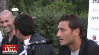 Francesco Totti durante la conferenza stampa per il quotCandela Dayquot [upl. by Hainahpez870]