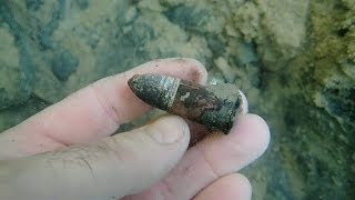 Metal Detecting a Clear and Cold River [upl. by Johny]