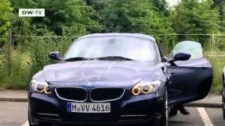 Compare it Alfa Romeo Spider vs BMW Z4  drive it [upl. by Annice]